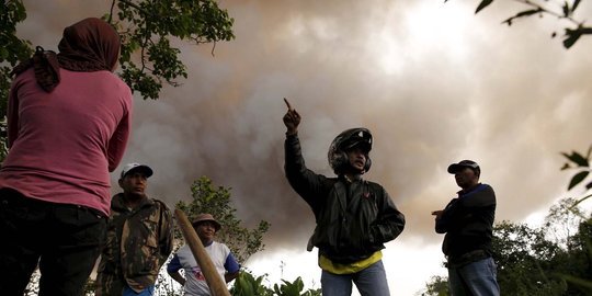 Jokowi siapkan penanganan baru erupsi Sinabung