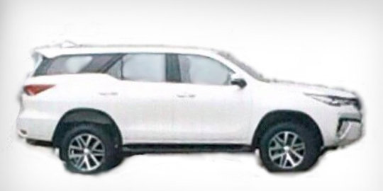 Ini bocoran foto penampakan Toyota Fortuner 2016