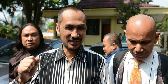 KPK geleng-geleng kepala Abraham Samad dipanggil jadi saksi Sutan