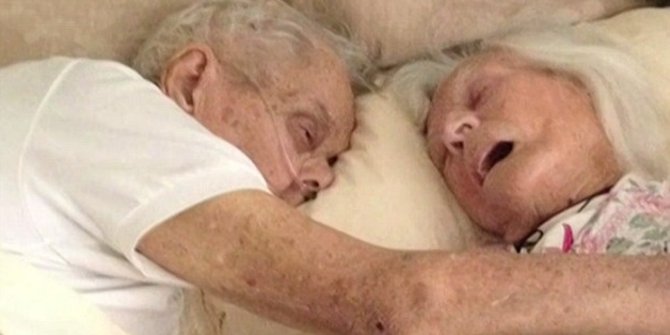 Bukti cinta sejati, pasangan manula ini meninggal alami 