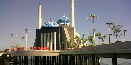 Pesona Masjid Terapung, tujuan pelesir favorit di Makassar