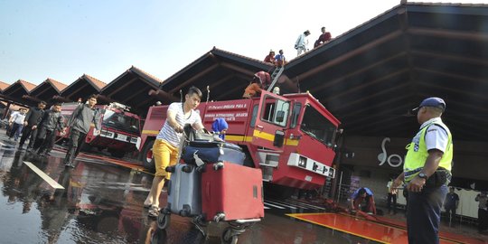 Terminal 2E terbakar, check-in internasional dipindah ke Terminal 3