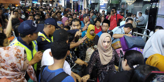 Rebutan antrean, penumpang ricuh di Bandara Soekarno-Hatta