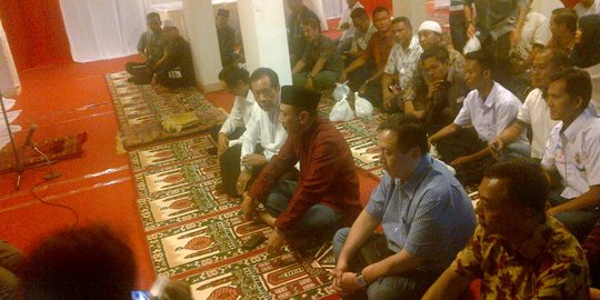 Bakal jadi KaBIN, Sutiyoso gelar 'bukber' dengan relawan Jokowi-JK