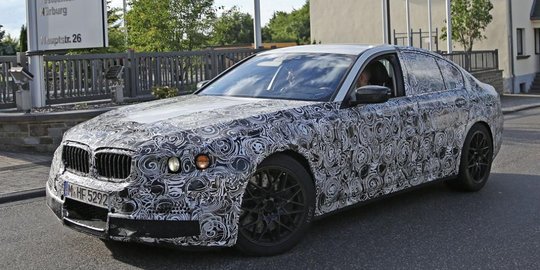 Akhirnya, BMW M5 2016 pamer pesona dengan 'malu-malu'