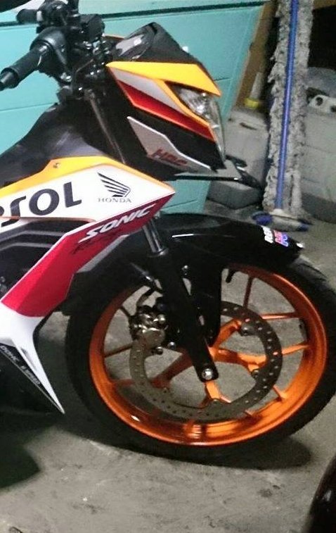 honda sonic 150r repsol livery