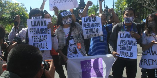 Kecam kekerasan, puluhan wartawan di Bali lakukan demo