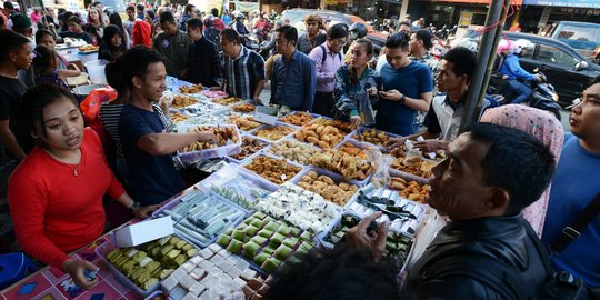 Jakarta dikepung makanan jajanan takjil mengandung zat kimia