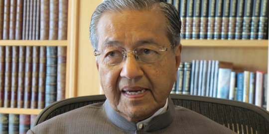 Mahathir bantah tuduhan jadi dalang skandal yang seret PM Najib