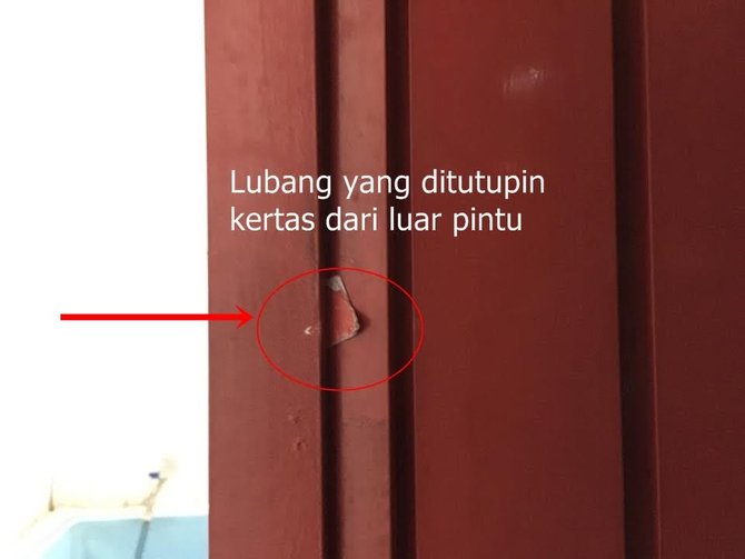 toilet berlubang di spbu patal senayan