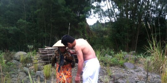 merapi pacquio tercengang lihat kuatnya wanita indonesia rev1