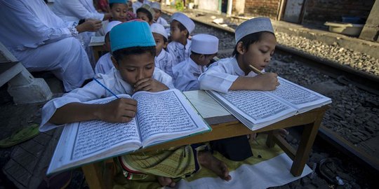 Cerita lucu budak cilik Anas ibn Malik disuruh Nabi malah pergi main