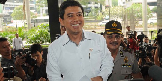 Aksi-aksi 'nyeleneh' Menteri Yuddy malah bikin malu sendiri