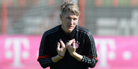 Schweinsteiger resmi ke Man United?