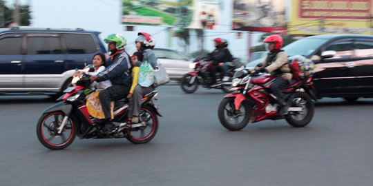 Pemudik naik motor wajib berhenti di cek poin dan istirahat 5 menit