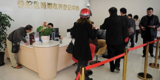 Ratusan suami-istri di China tiap hari cerai, dipicu cuaca panas