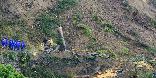 8 Orang tewas terkubur tanah longsor di Filipina