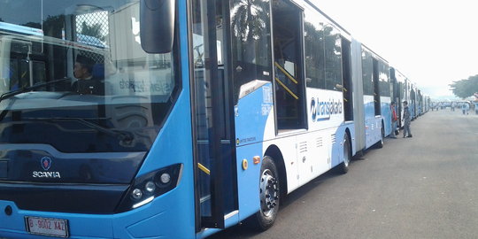 Scania, bus Transjakarta anyar didesain sesuai tubuh wanita Asia