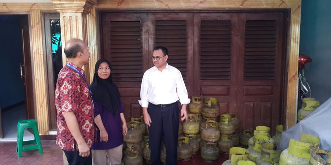 Jelang Lebaran, Menteri Sudirman Said cek pasokan elpiji ... Jelang Lebaran, Menteri Sudirman Said cek pasokan elpiji ...