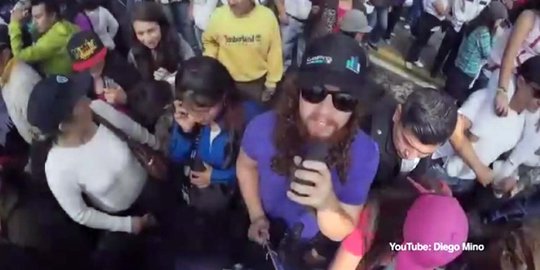 Aksi copet terekam oleh kamera korban yang sedang selfie video