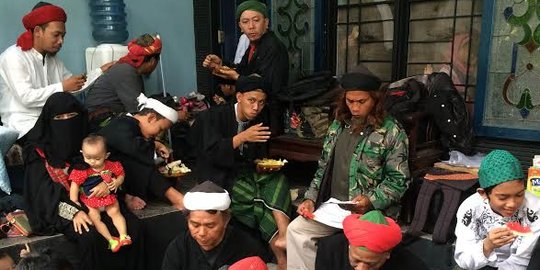 Jemaah An-Nazir di Jakarta Utara Lebaran hari ini