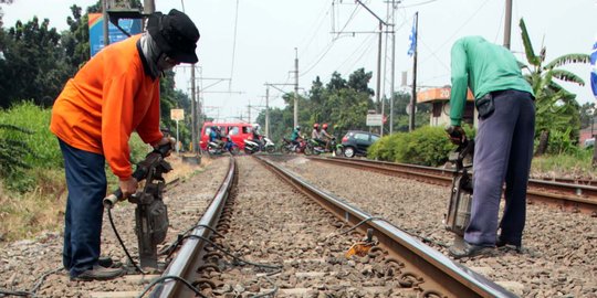 Pemasangan rel kereta Trans Sulawesi dimulai awal Agustus 2015