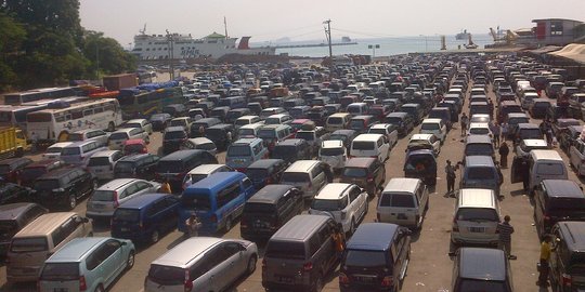 Arus balik, Pelabuhan Bakauheni mulai 'diserbu' pemudik