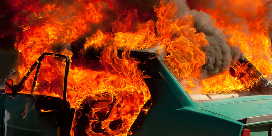 Mayat pengemudi terbakar dalam mobil di Gianyar sulit dikenali