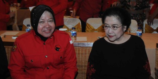 Sekarang Mega lebih 'sayang' Risma daripada Jokowi?