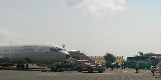 Bandara Ngurah Rai ditutup, JK ngotot terbang SBY urung ke Jakarta