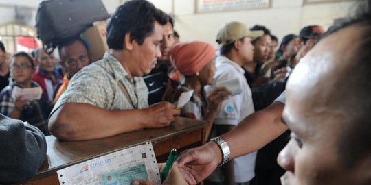 dan pesawat terjadi peningkatan konsumen rev1