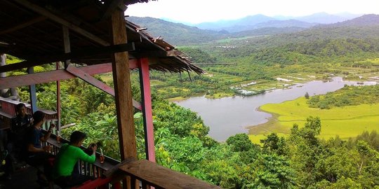 Menikmati sejuknya pemandangan alam Aceh dari Puncak Geureute