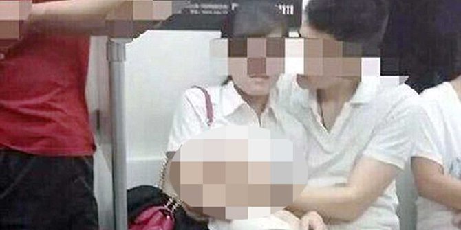 Pasangan muda bercumbu di kereta bikin heboh publik China 