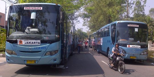 Ratusan peserta mudik gratis diberangkatkan dari Solo ke Jakarta