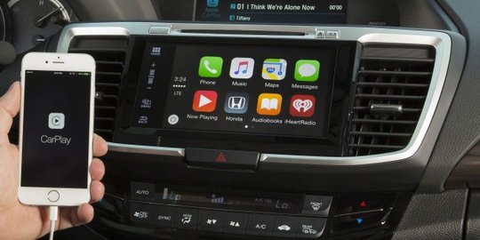 Honda Accord 2016 facelift kini 'berteman' dengan iOS dan Android