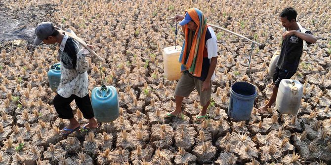 Kemarau panjang, ribuan warga Lebak Banten krisis air bersih