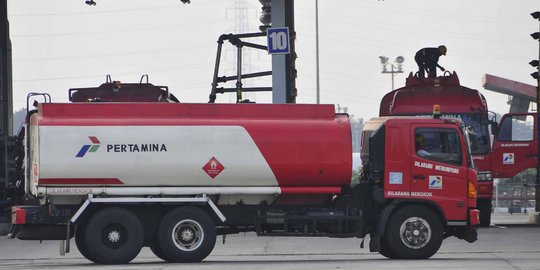 Tak naikkan harga BBM, pemerintah utang Rp 12 T ke Pertamina