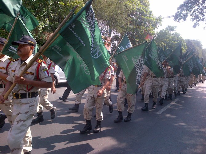 ribuan umat islam solo apel siaga