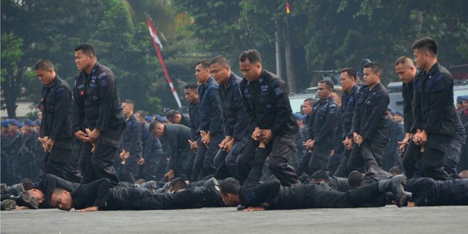 Plus minus jika Brimob dilatih pasukan elite TNI