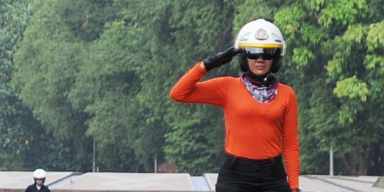 bertikai saat tertibkan pemabuk jalanan rev2
