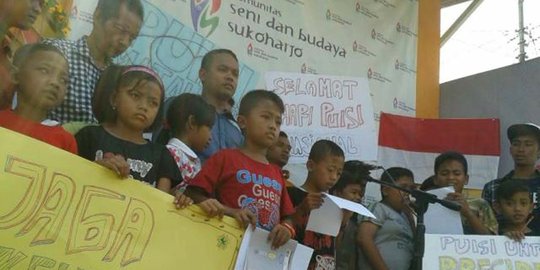 Prihatin insiden Tolikara, siswa SD dan SMP kirim puisi untuk Jokowi