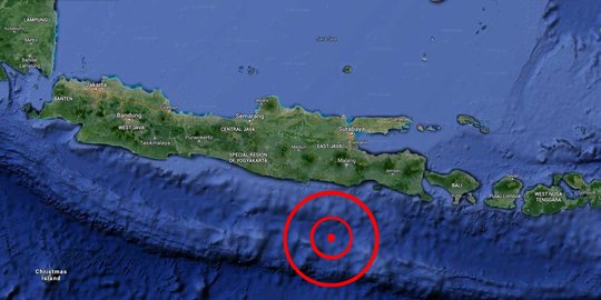 Diguncang Gempa 6,3 SR, warga Malang berlarian keluar rumah