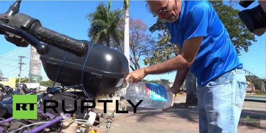 Hebat! Pria ini pacu sepeda motor 500 kilometer pakai 1 liter air