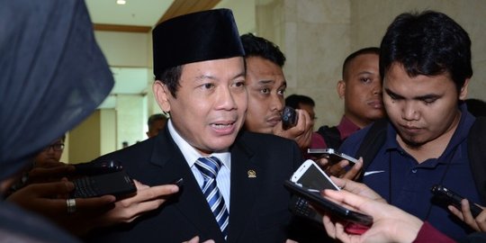 Pimpinan DPR sebut ada menteri yang 'genit' sering urusi bidang lain