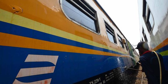 Pengguna kereta banyak, PT KAI bakal tambah 50 gerbong