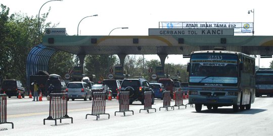 Libur Lebaran 2015, MNC raup Rp 2 miliar dari tol Kanci-Pejagan