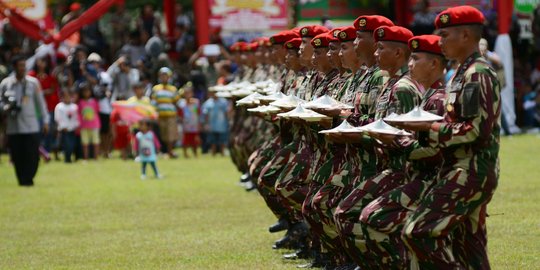 Kapolri: Brimob dilatih Kopassus agar survive kejar teroris di hutan