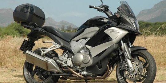 6 motor laki ini cocok untuk berpetualang