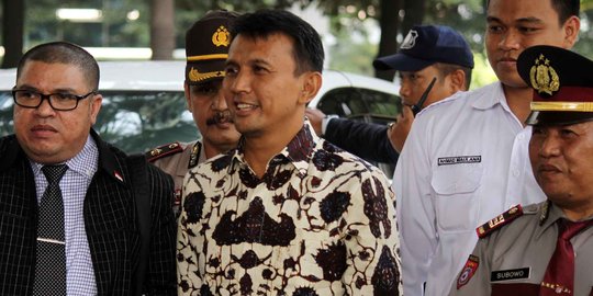 Ditetapkan tersangka, Gubernur Gatot terbang ke Jakarta