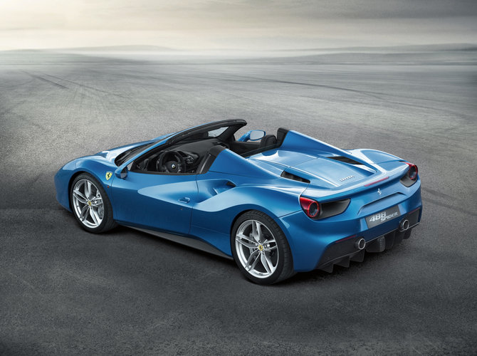 Ini dia wujud Ferrari 488 Spider, tajam penuh pesona 